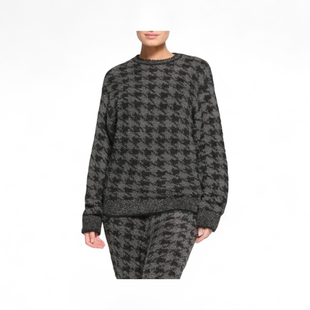 SKIMS Cozy Knit Unsiex Pullover
Size Small/Medium NWT Oversized